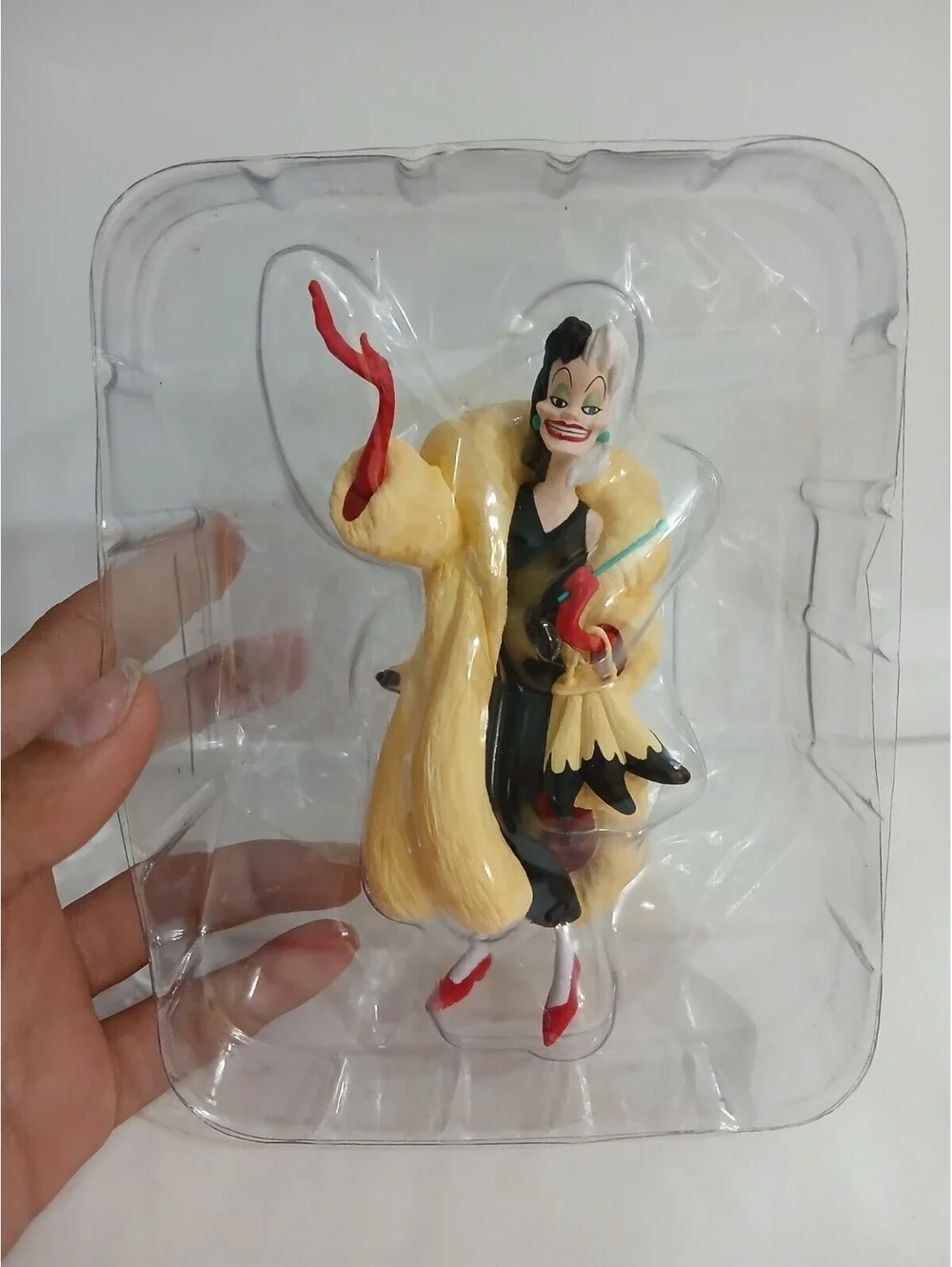 Hallmark Keepsake Ornament Cruella de Vil 1998 Disney 101 Dalmations Villain